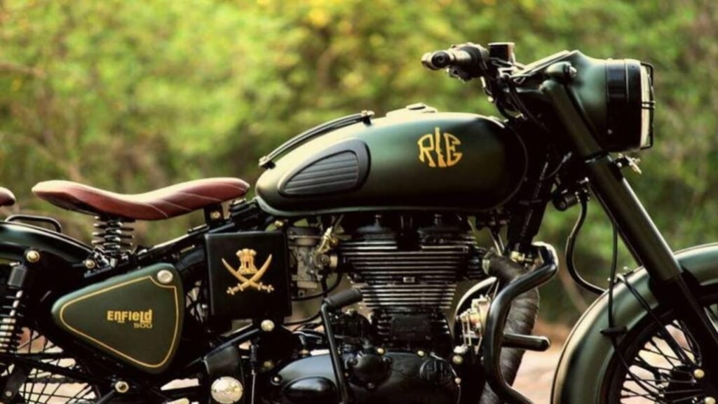 Royal Enfield Bullet 350 Launched : Retro Looks, 75 km/l Mileage & Price Tag of ₹55,000 Rupees!